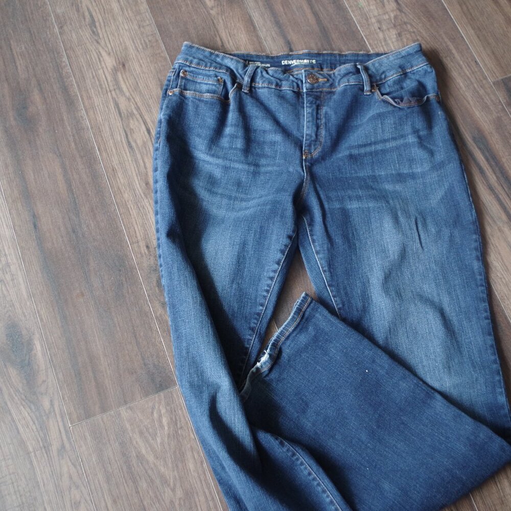 Denver Hayes Mid Rise Curve -Tech Women's Jeans Plus Size